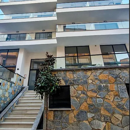 Azura - Where The Sea Meets The Serenity Of Apartment *