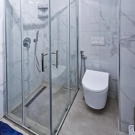 Azura - Where The Sea Meets The Serenity Of Apartment Sarande