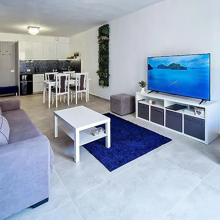 Azura - Where The Sea Meets The Serenity Of * Sarande