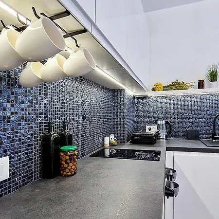 Apartment Azura - Where The Sea Meets The Serenity Of *